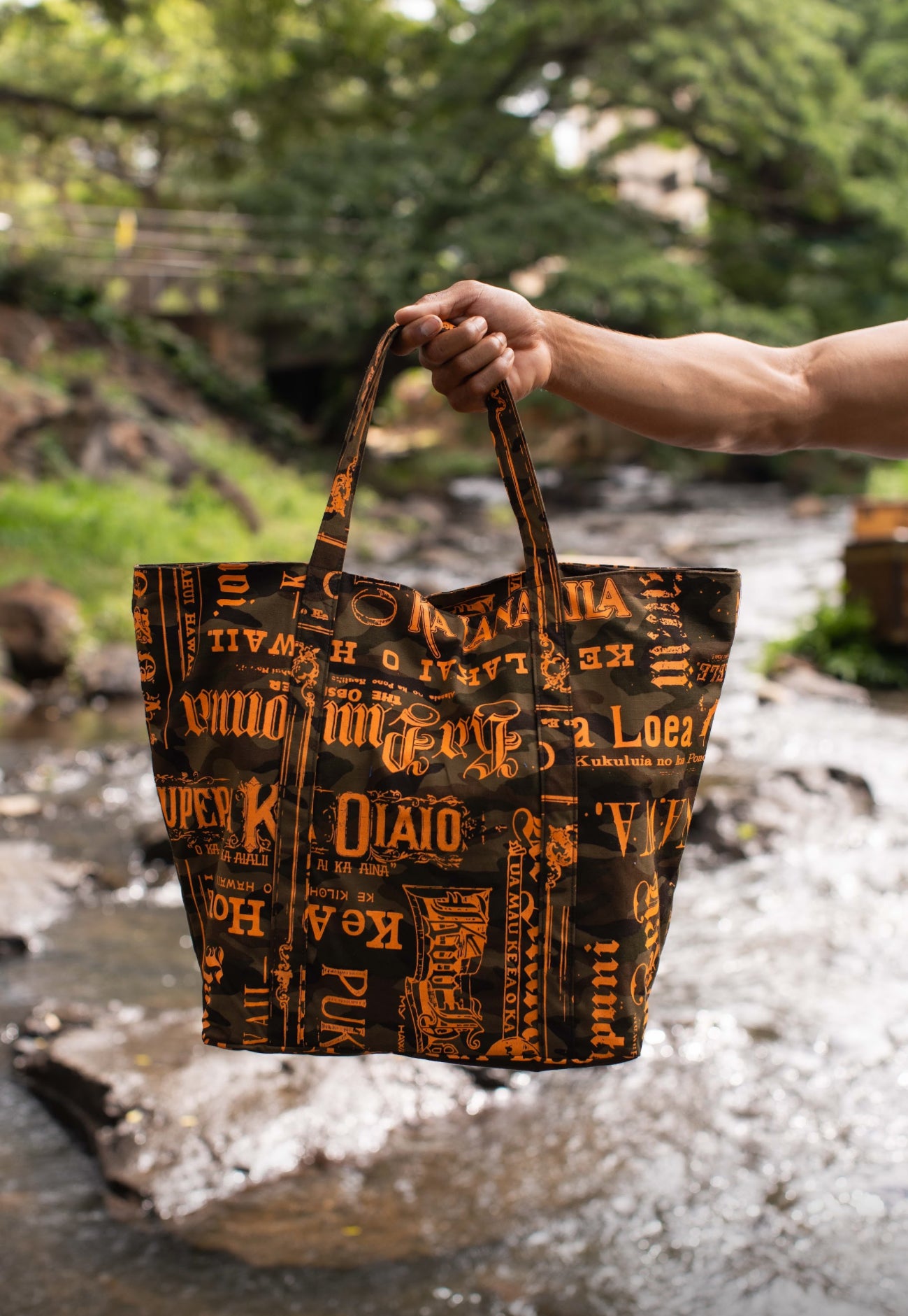 NAPOOPOO ZIPPERED TOTE (RIPSTOP ʻ25)