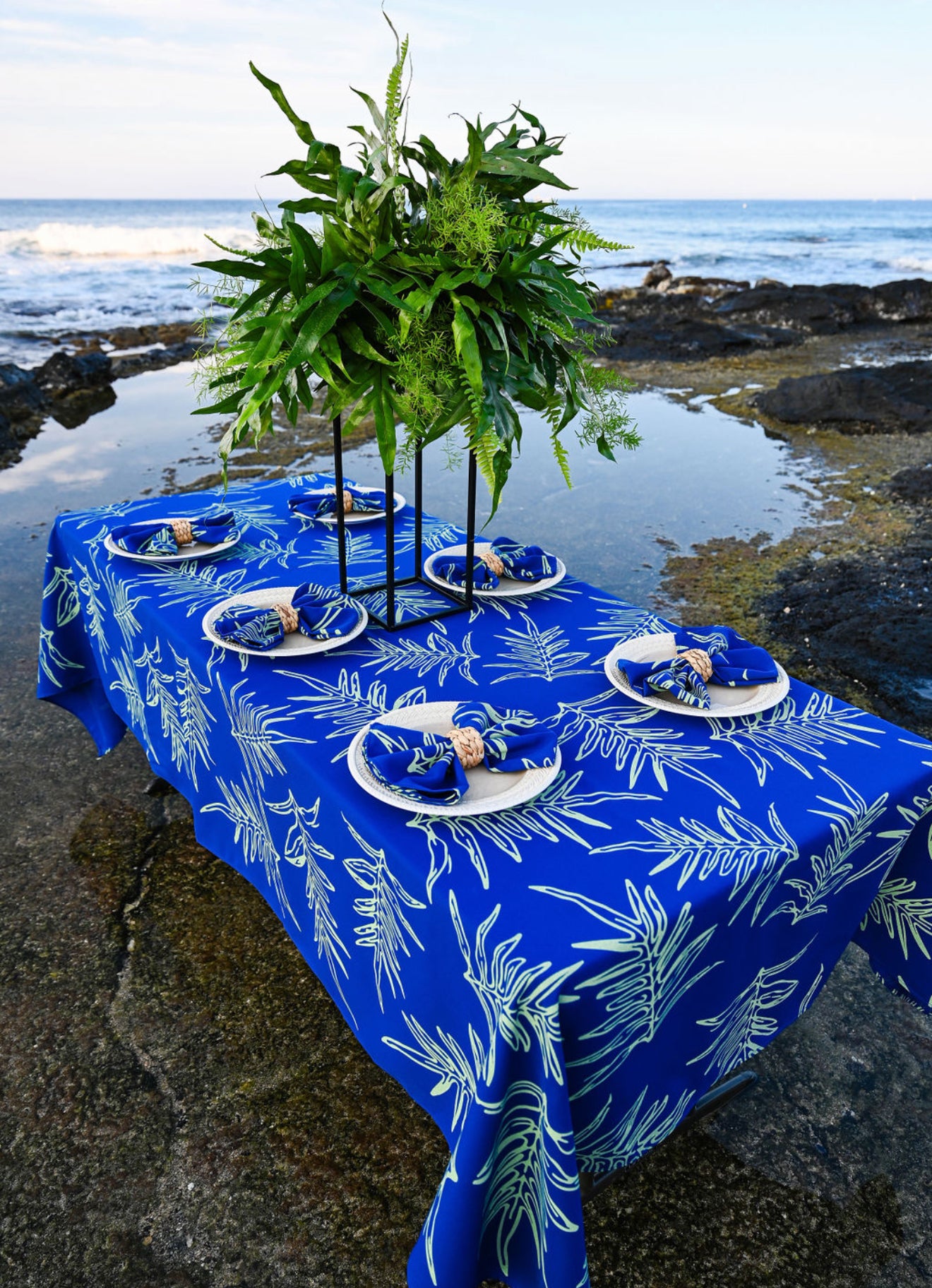 Table Settings MMʻ25