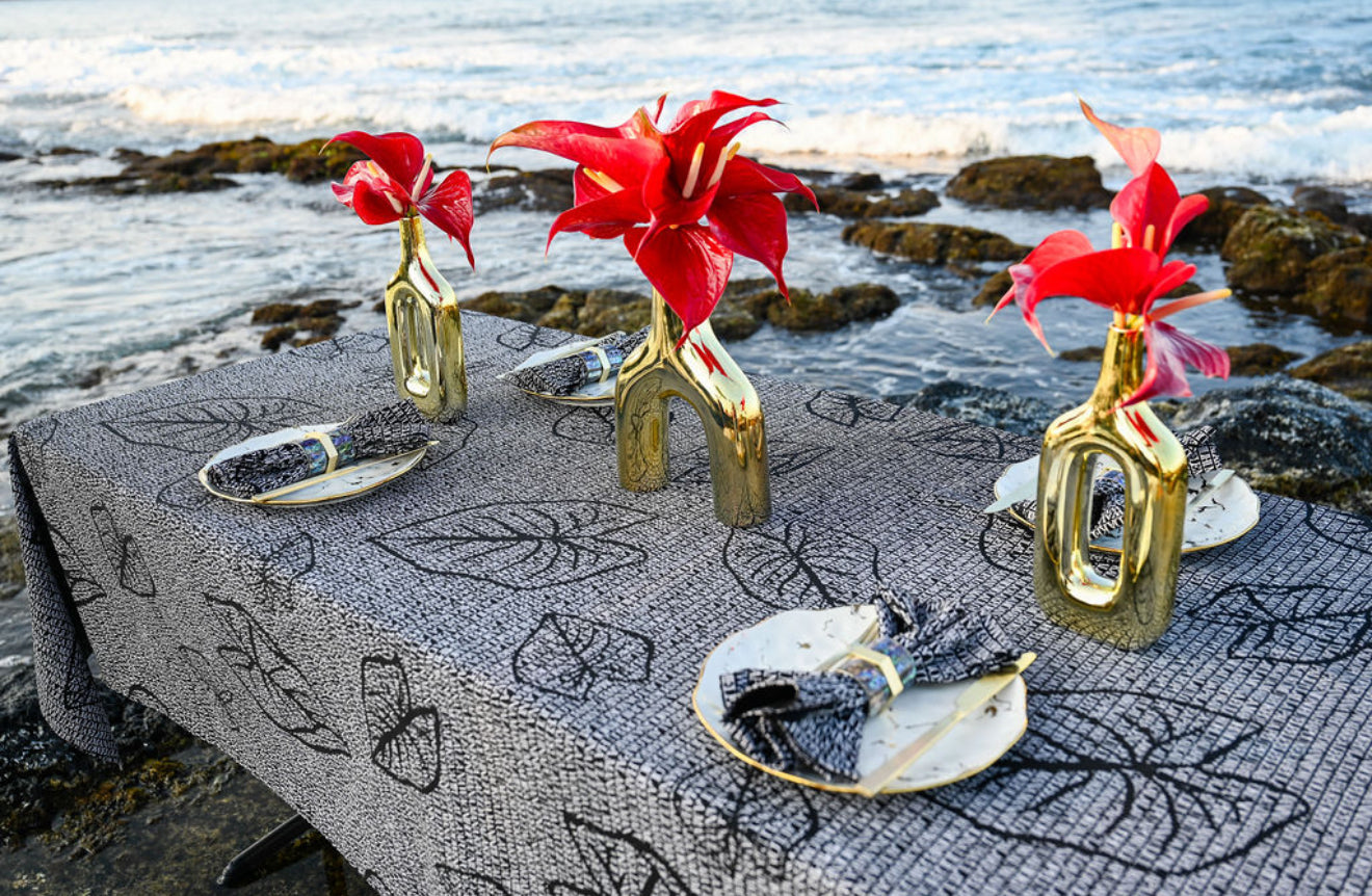 Table Settings MMʻ25