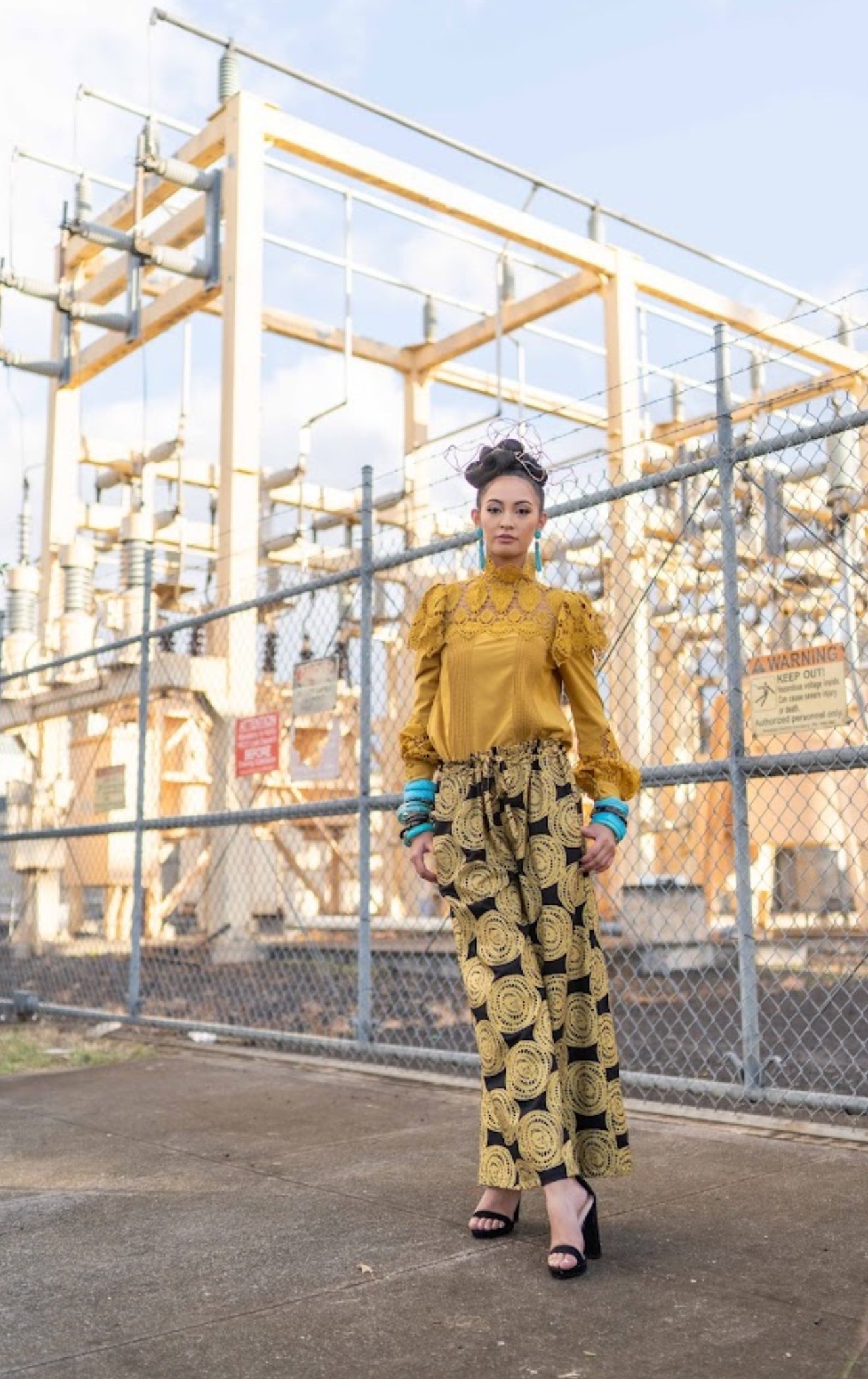 KELELANI WIDE LEG PANTS (GOLDʻ25)