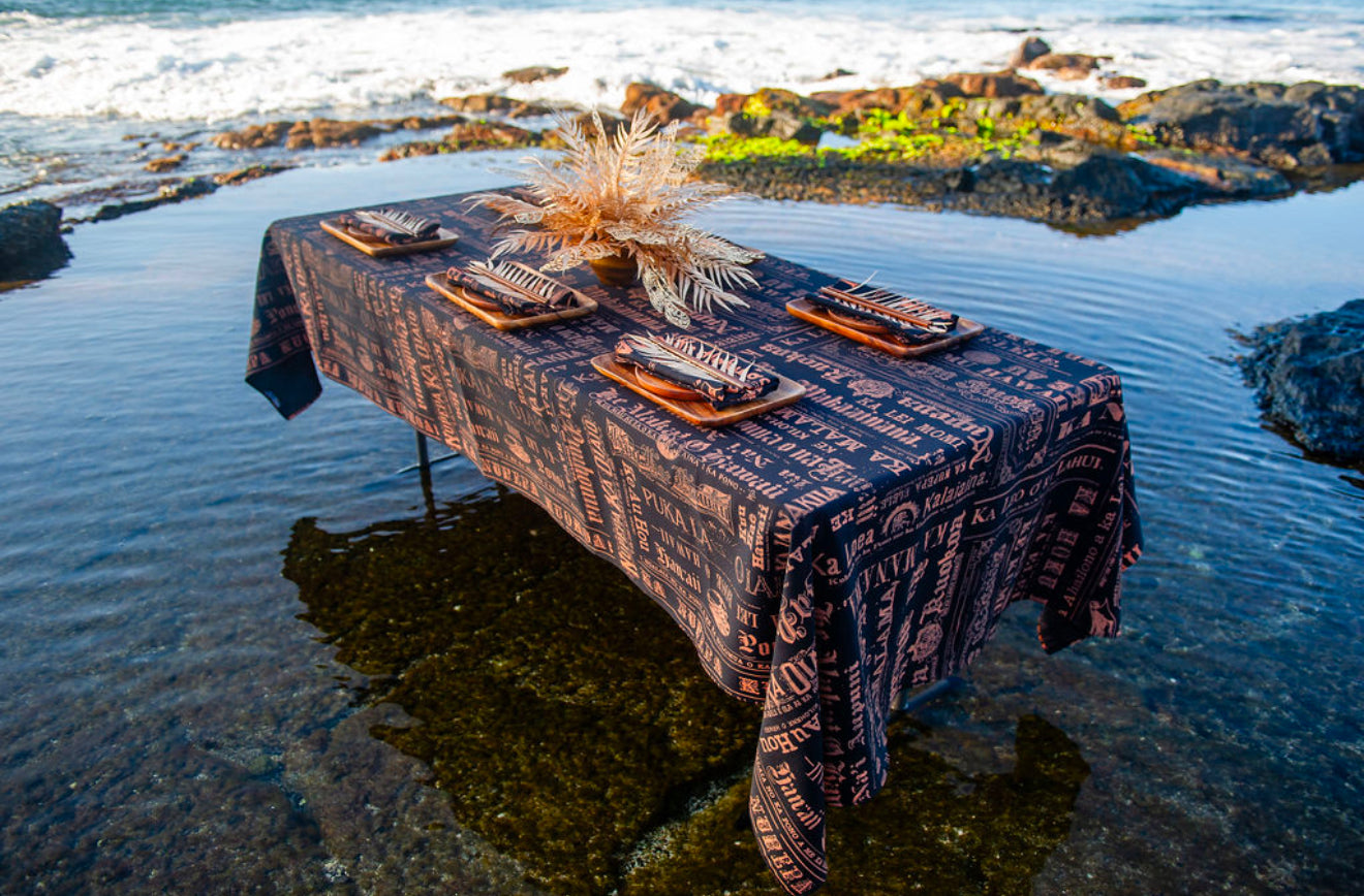 Table Cloth w/6 Napkins (FALL ‘24)