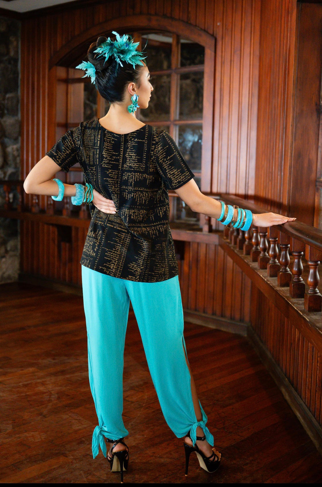 Hauoli SHORT SLEEVE Blouse AIRFLOW (PETITIONS GOLD)